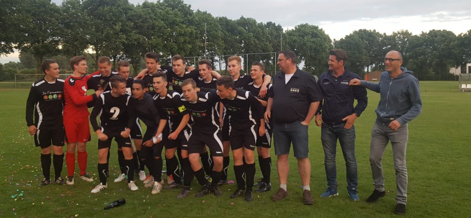 Ook de JO19-1 is kampioen!!!!!!